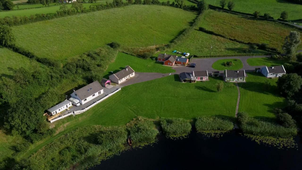 Clonandra Cottages Belturbet エクステリア 写真